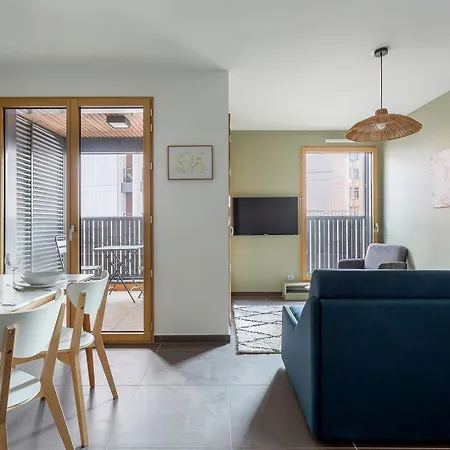 Apartment Croix-rousse : T3 Avec Patio !