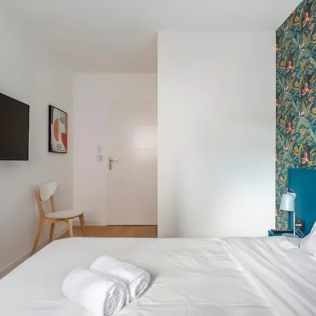 Apartment Croix-rousse : T3 Avec Patio ! *