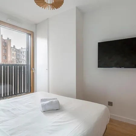 Apartment Croix-rousse : T3 Avec Patio !